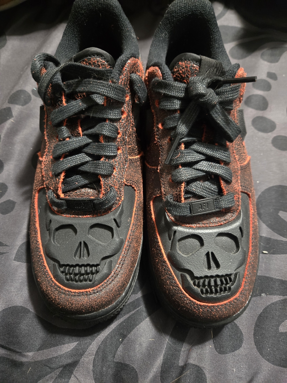 Nike Air Force 1 Low Retro QS Halloween Skull